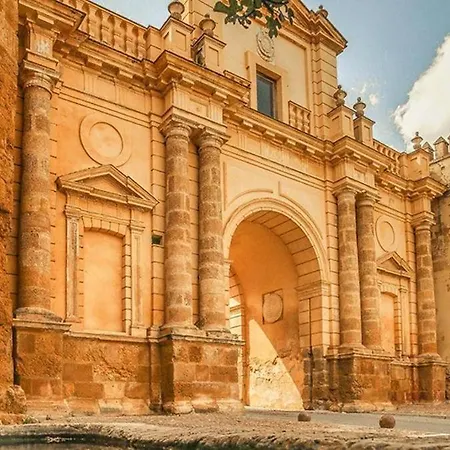 Lucero De Europa * Carmona (Seville)